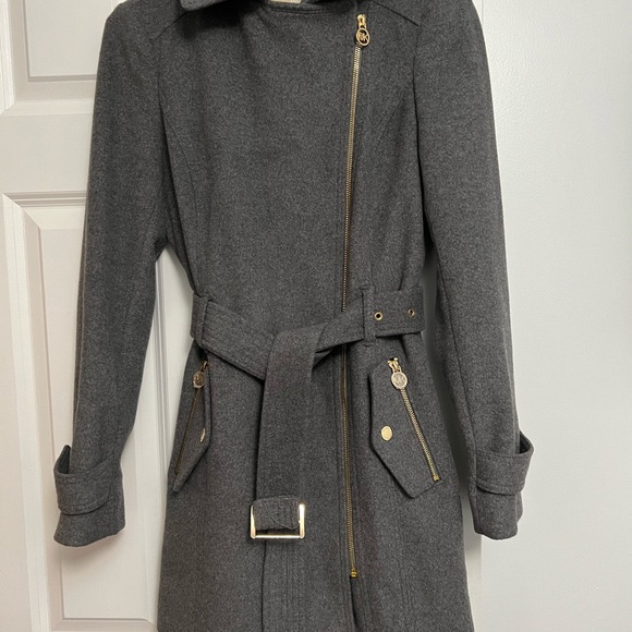 SOLD!! Brand new MICHAEL KORS womens XS Assymetrical Belted Coat - Picture 2 of 10